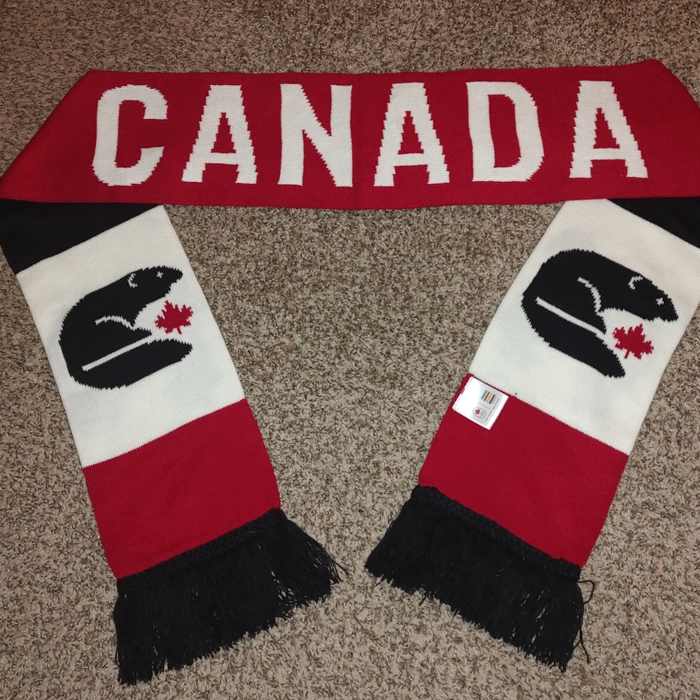 Hudson's Bay Team Canada Scarf 2006 Winter Olympics Multi Color
